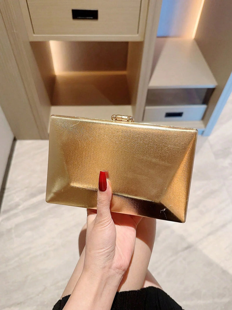 Bolsa Mykonos – A elegância que ilumina a noite