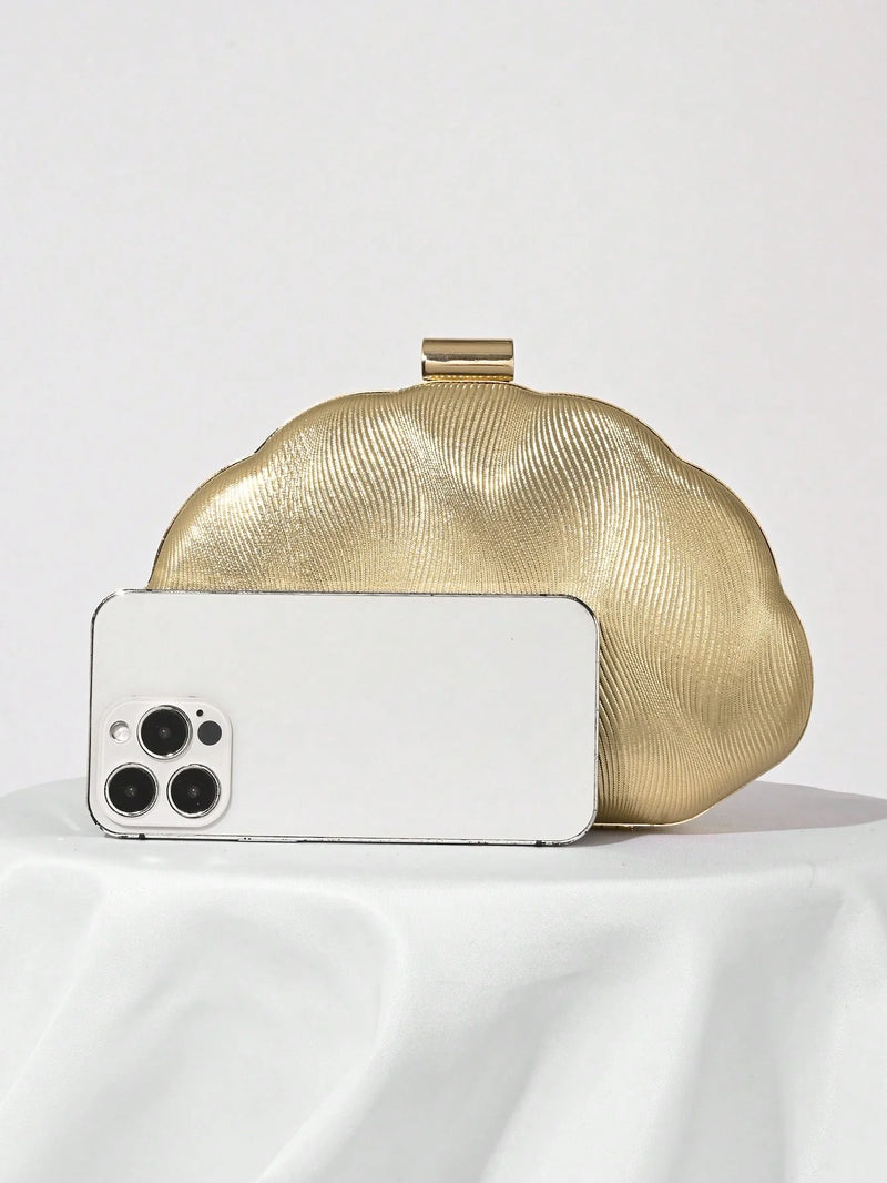 Bolsa Veneza – Escultura dourada em forma de elegância