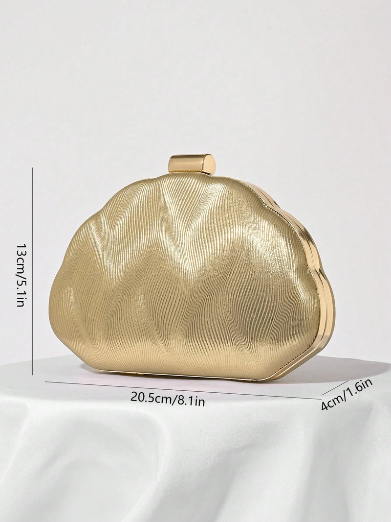 Bolsa Veneza – Escultura dourada em forma de elegância